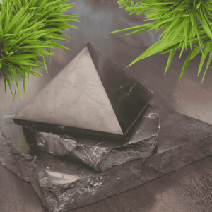 Polished Shungite Pyramid